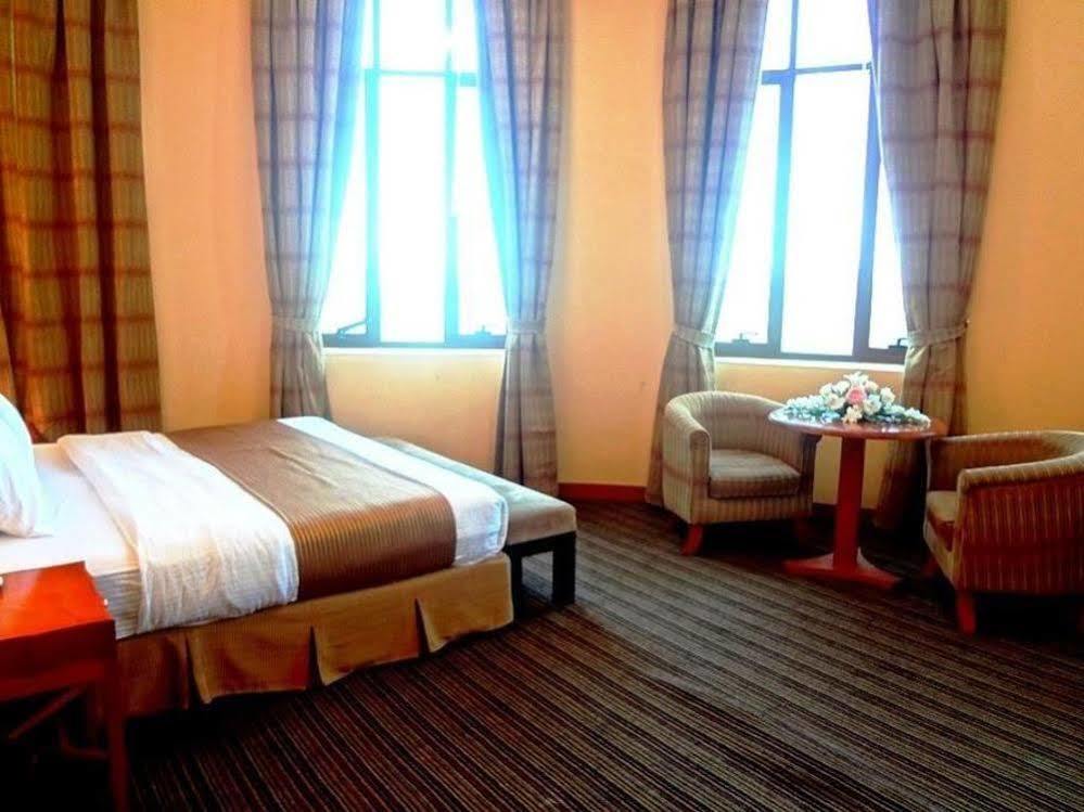 Al Massa Plus Hotel Al Ain Buitenkant foto